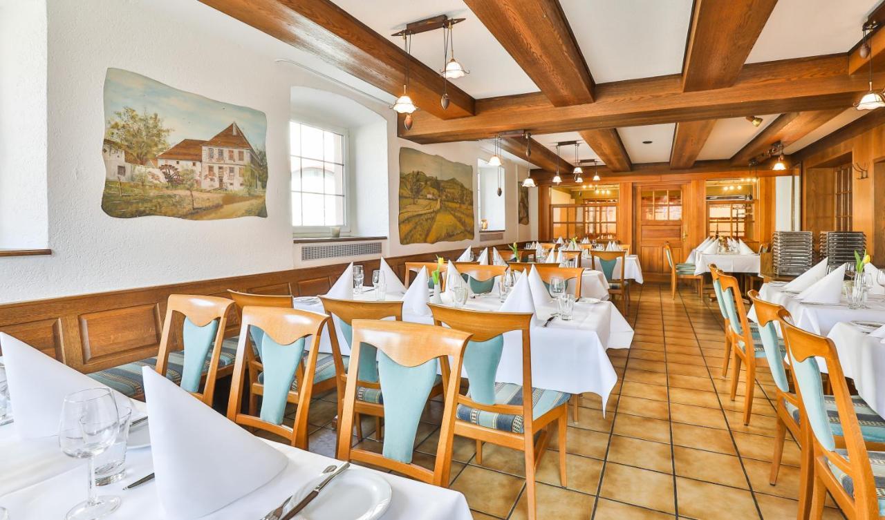 Hotel-Gasthaus "Krone" Boetzingen Екстер'єр фото