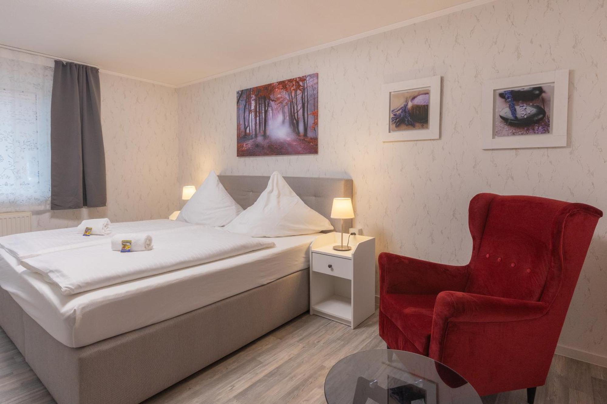 Hotel-Gasthaus "Krone" Boetzingen Екстер'єр фото